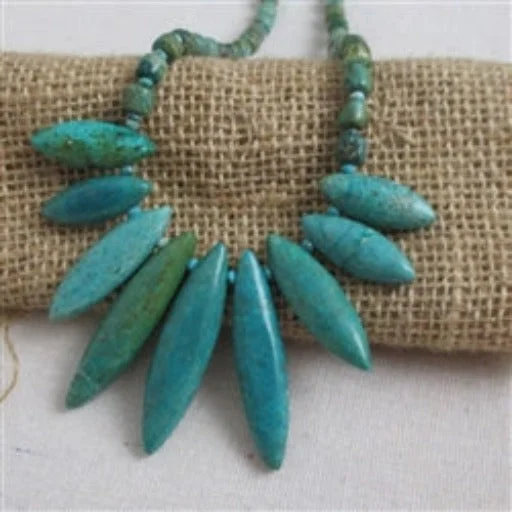 Beautiful necklaces and pendants with tree branch motifs for a nature-inspired design-Turquoise Bib Necklace Intriguing Design