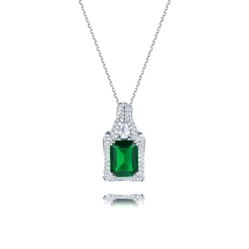 Best necklaces and pendants with vintage lockets for a nostalgic, sentimental look-Halo Emerald Green Necklace