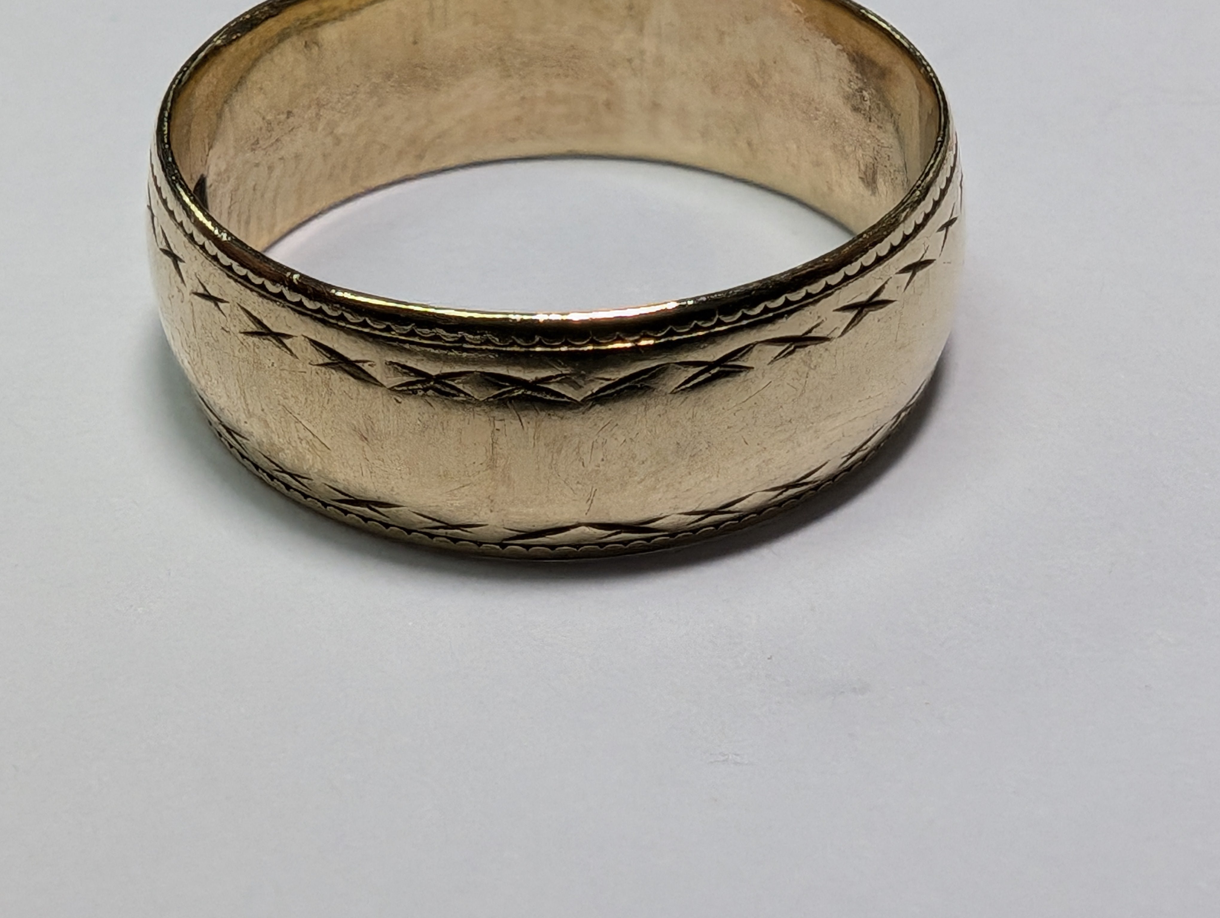 Rings with black diamond for striking contrast -9CT GOLD WEDDING BAND SIZE G 1/2 1.84G PRESTON STORE